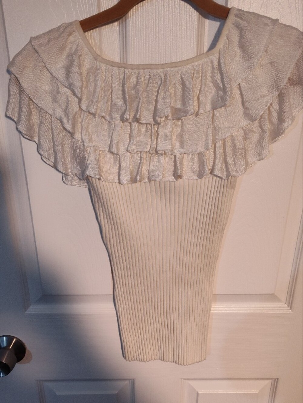Tracy M Cream Ruffle Ribbed Tank - Picture 3 of 3